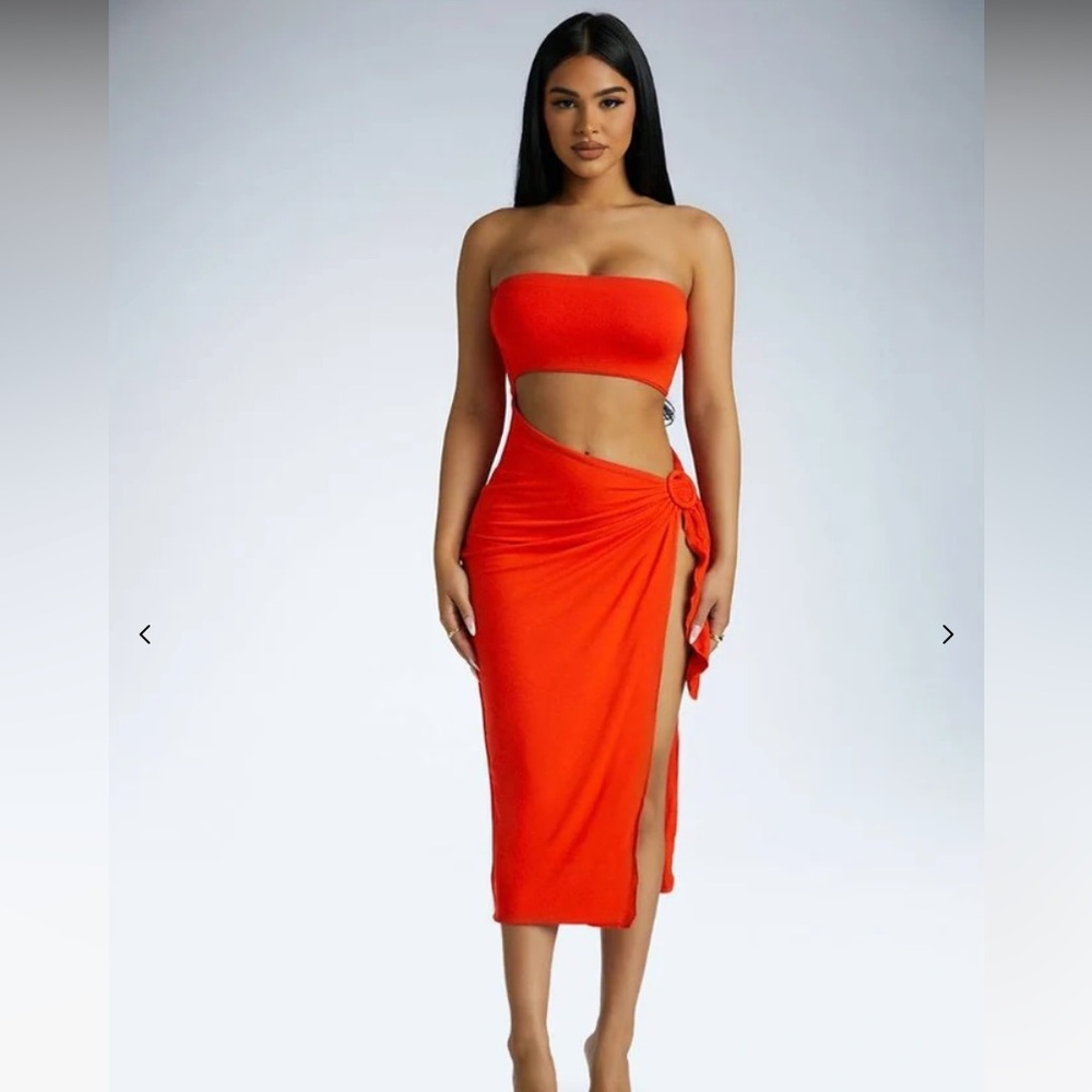 Naked Wardrobe SMOOTH BANDEAU MIDI DRESS